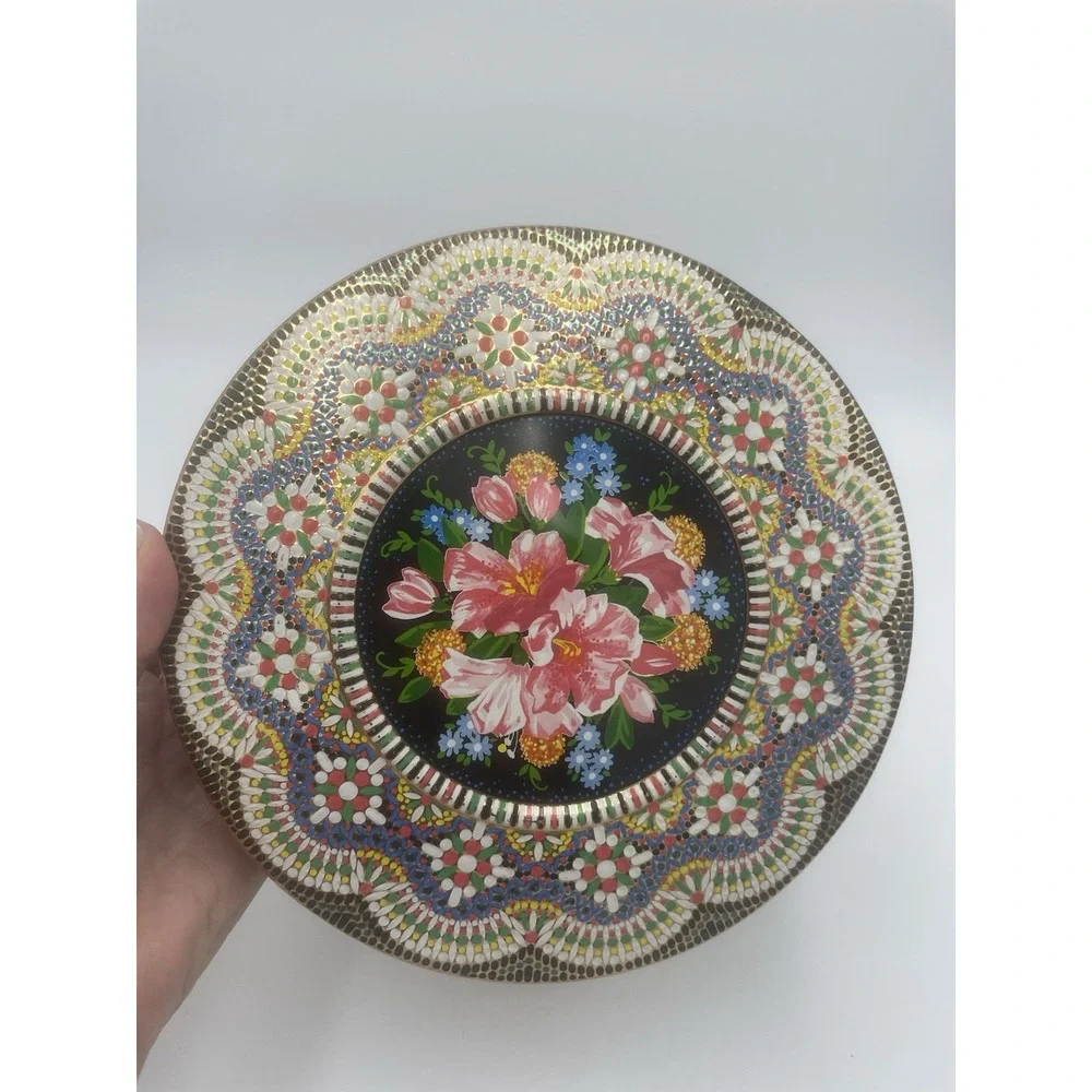 Vtg Daher Designed Round Lidded Tin Made in England 8
